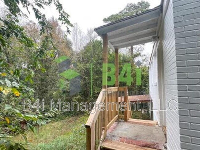 Building Photo - 159 Munson Dr