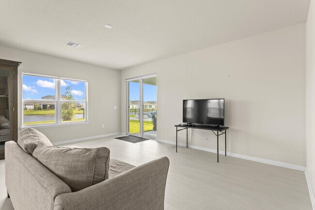 Building Photo - 12291 SW Forli Wy