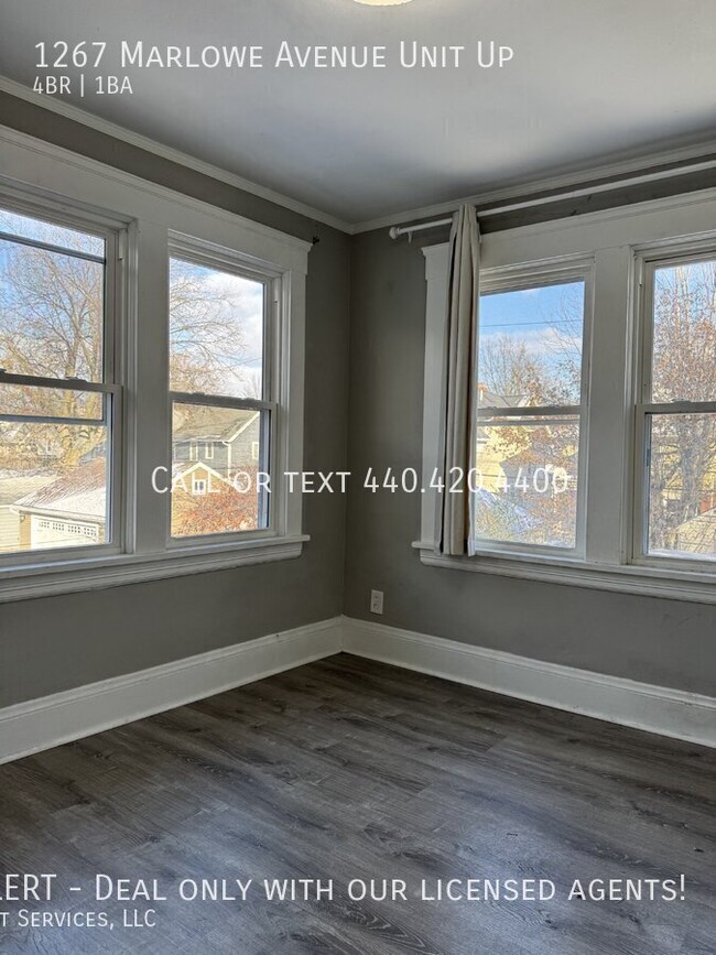 Building Photo - Updated 4 bed 1 bath 2 floors unit with a ...