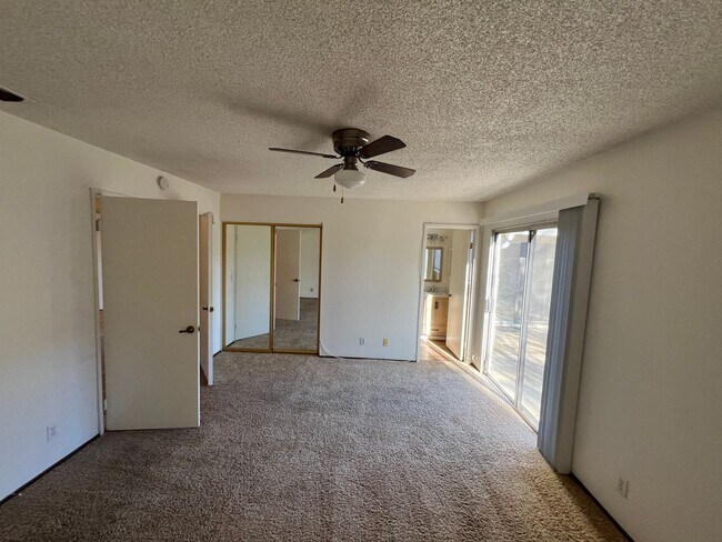 Building Photo - 8224 Canyon Oak Dr