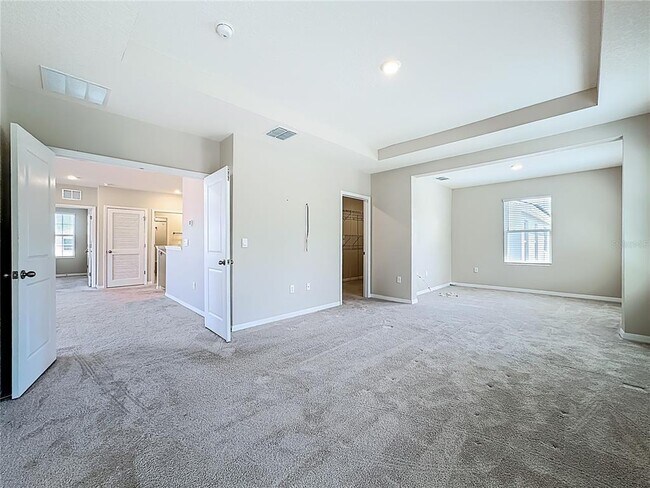 Building Photo - 13071 Brookside Moss Dr
