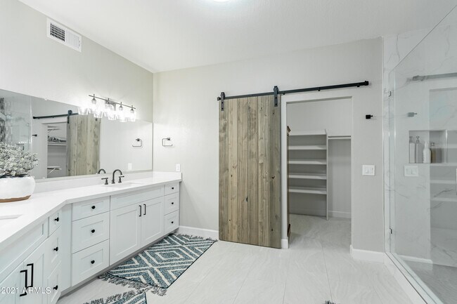 Building Photo - 21525 N 58th Dr