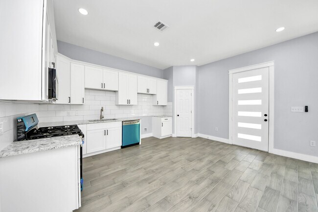Building Photo - 917 Griffin St