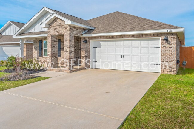 Building Photo - CRESTVIEW 4BED/2BATH - AVAILABLE JUNE 1ST!