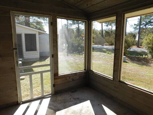 Building Photo - 11 Pillory Cir