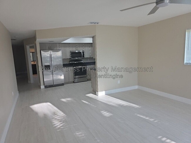 Building Photo - 3608 SW 7th Pl