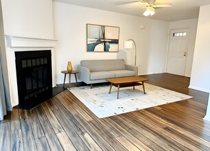 Building Photo - 2604 S Arlington Mill Dr