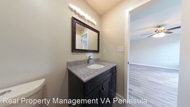 Building Photo - 2 br, 2 bath House - 242 Dockside  Unit A