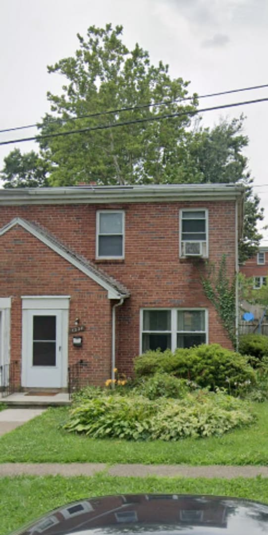 Building Photo - 3 Bedroom Apartment Available in Harrisburg!