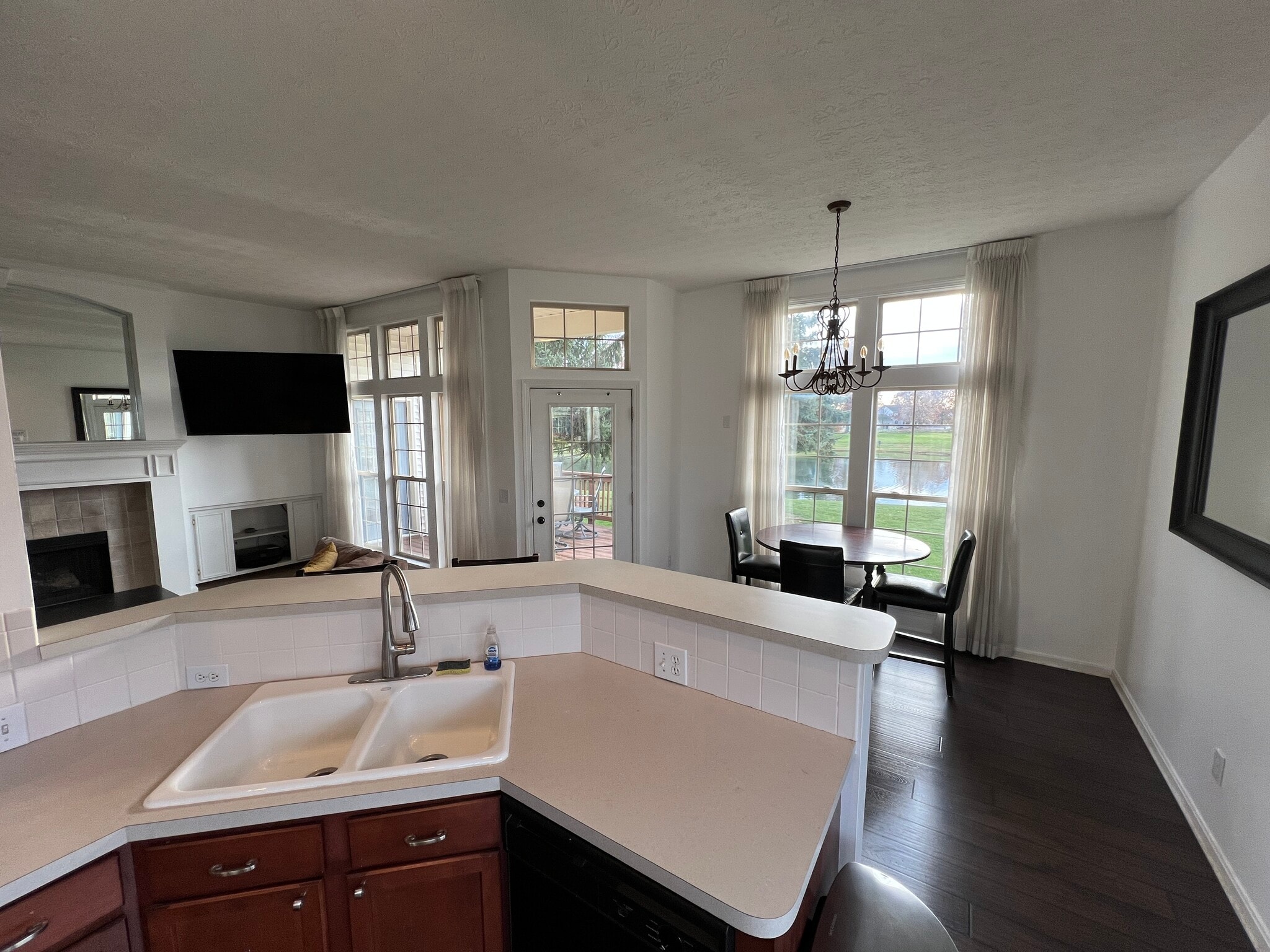 Building Photo - 3148 Benwick Dr