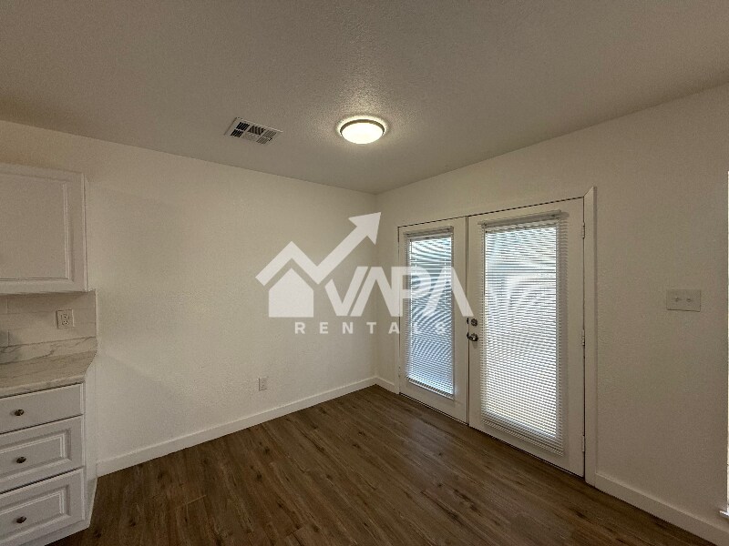 Building Photo - 4906 Buckwheat St