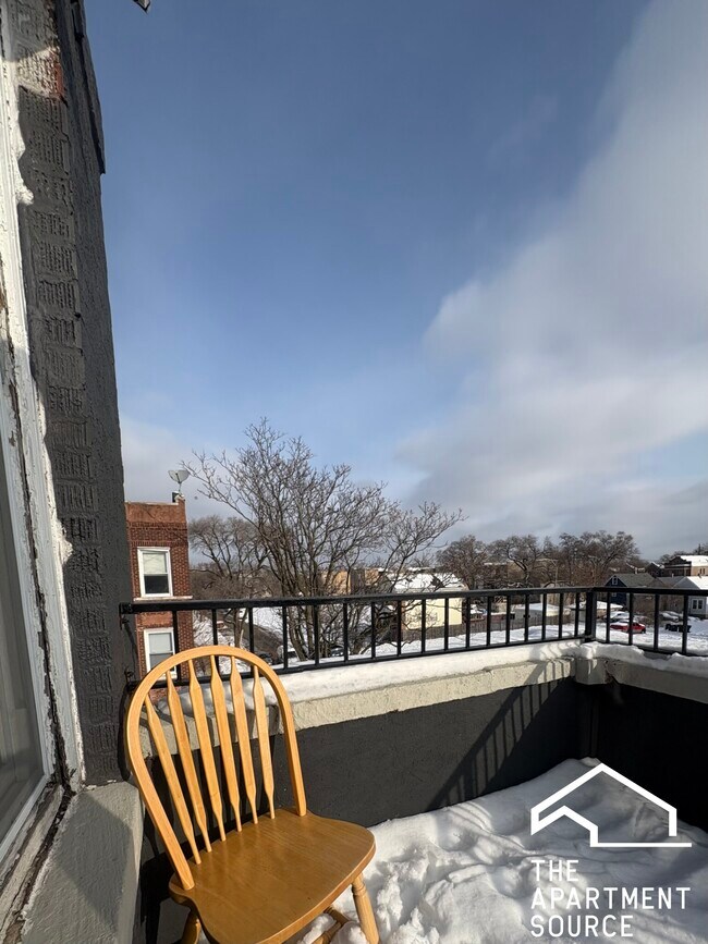 Building Photo - 1350 S Kedvale Ave