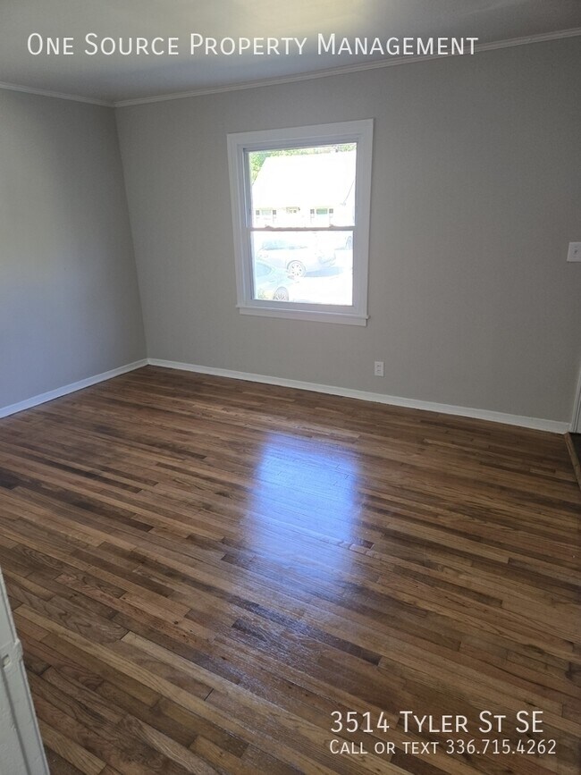 Building Photo - 3514 Tyler St SE