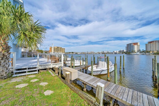 Primary Photo - Charming 3-Story Townhome with Harbor View...