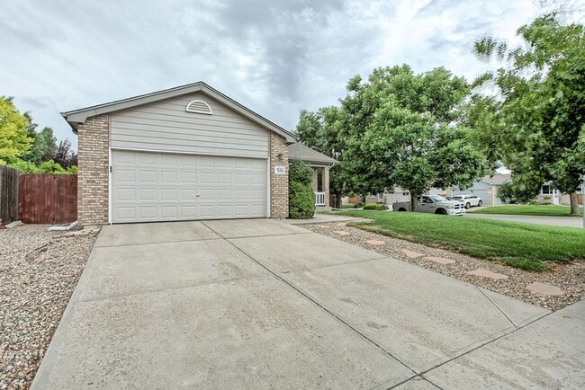 Building Photo - 3 Bedroom 2 Bath Ranch Style Home in Loveland