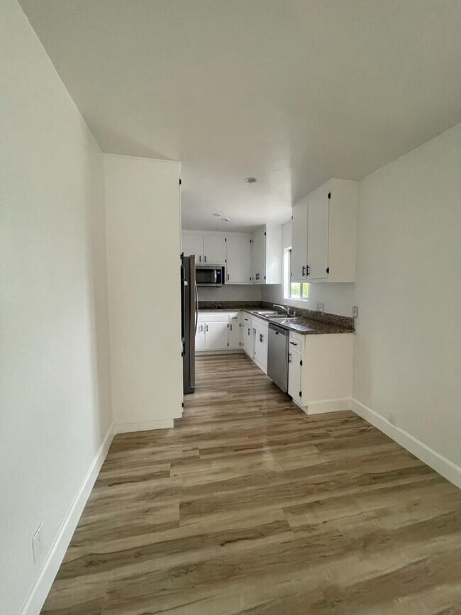 Building Photo - 5000 Coldwater Canyon Ave