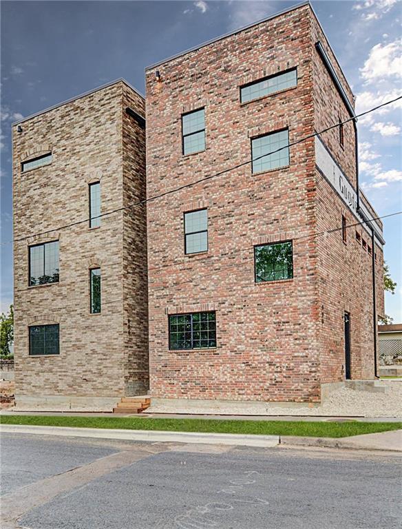 Building Photo - 806 Lydia St