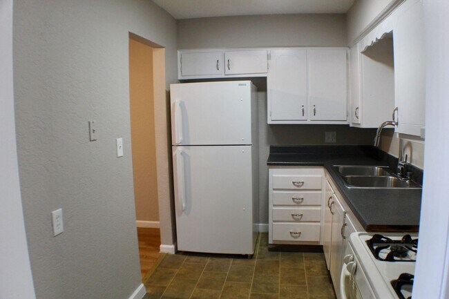 Building Photo - Spacious, Secure Living Normandy Apartments