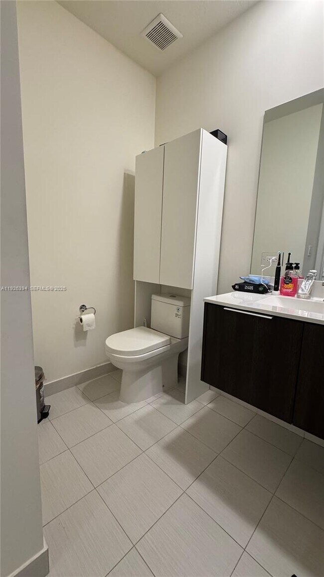 Building Photo - 6416 NW 102nd Ct