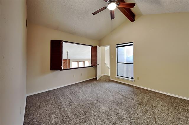 Building Photo - 9600 Royal Ln