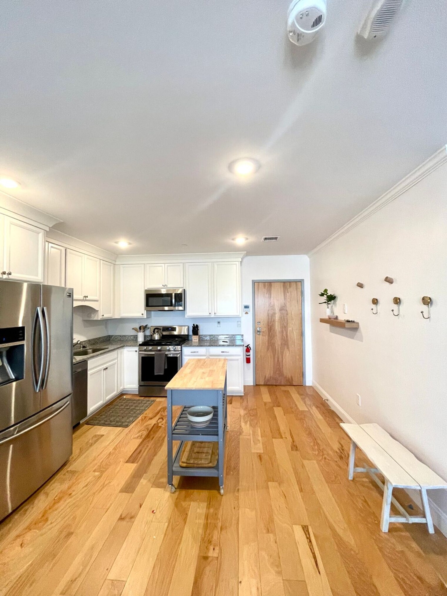 Building Photo - 1008 Tremont St
