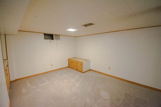 Building Photo - 1438 15th Ave NW