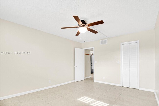 Building Photo - 6505 Winfield Blvd