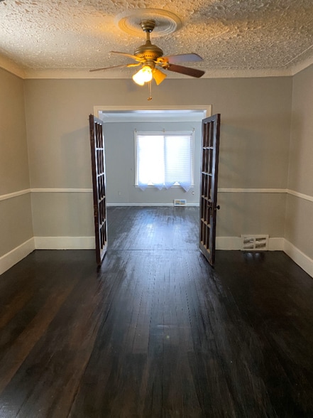 Building Photo - 18038 Norwood St