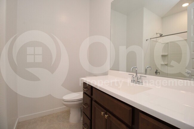Building Photo - 1158 E Sabino Dr