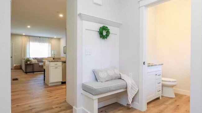 Building Photo - 34 Ponemah Hill Rd