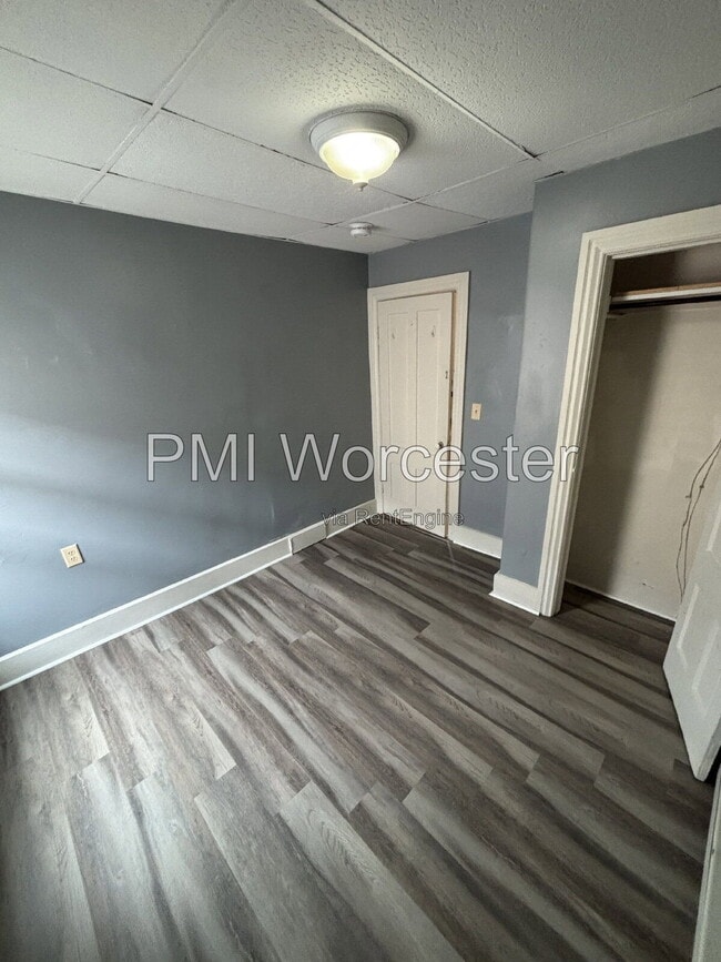 Building Photo - 15 Goulding St