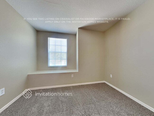 Building Photo - 3313 Manor Cove Cir