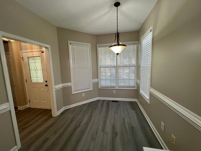 Building Photo - 7706 Astoria Pl