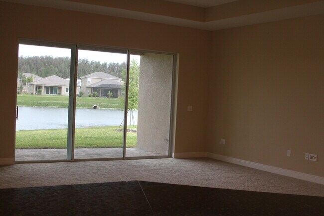 Building Photo - 30268 Southernwood Ct