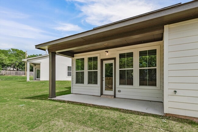Building Photo - 1207 Chestnut Ct
