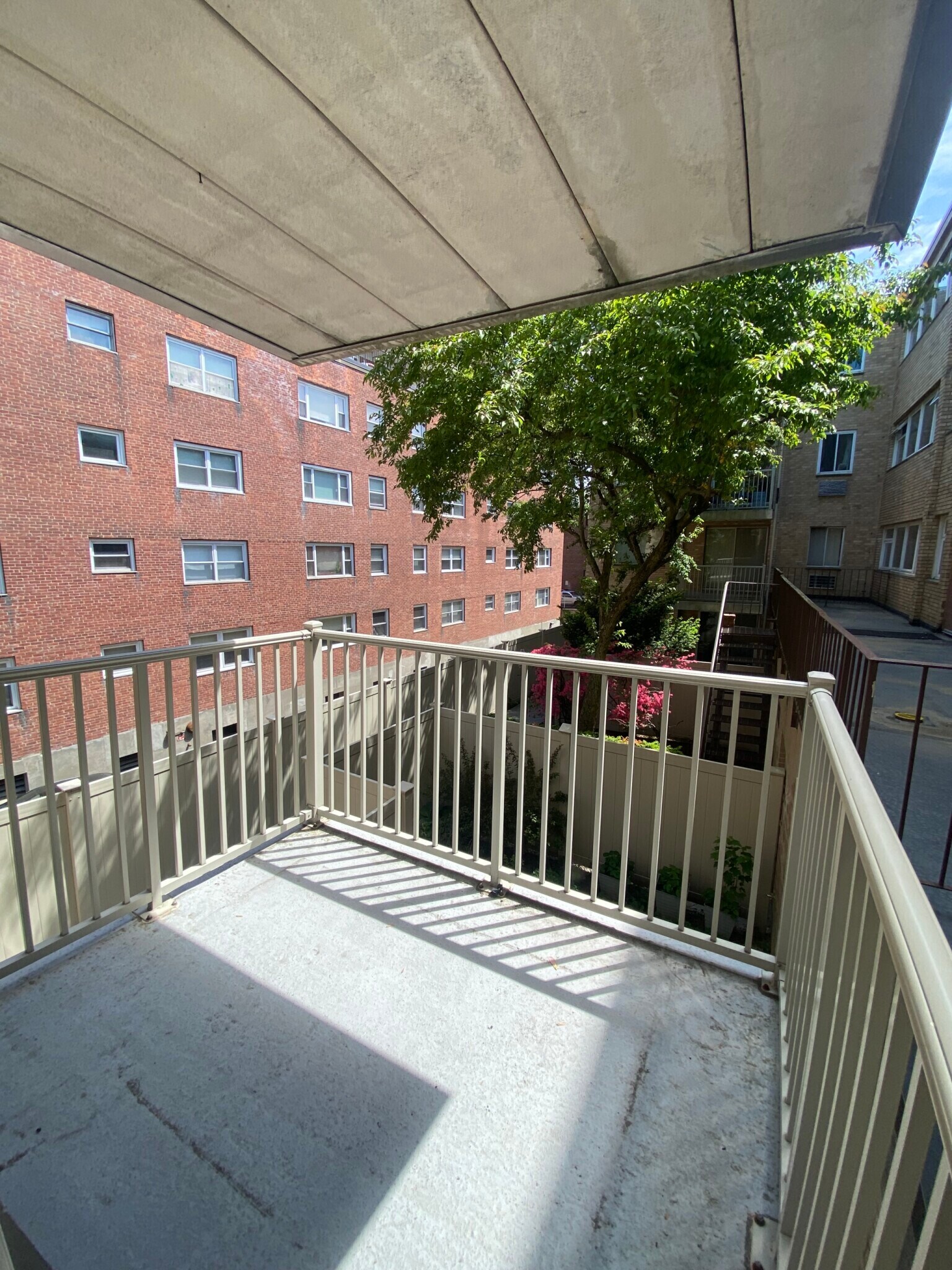 Building Photo - 123 Sewall Ave