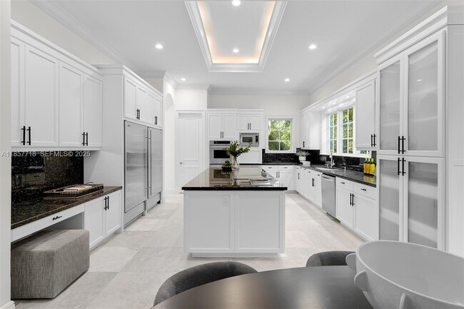 Building Photo - 9941 SW 60th Ct