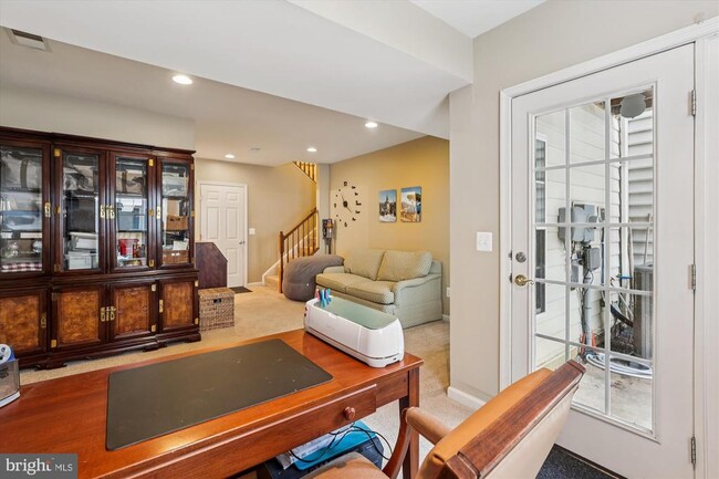 Building Photo - 9327 Hundith Hill Ct