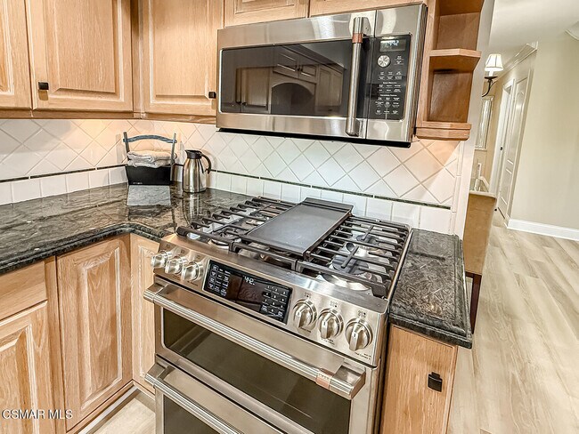 Building Photo - 30705 Davey Jones Dr