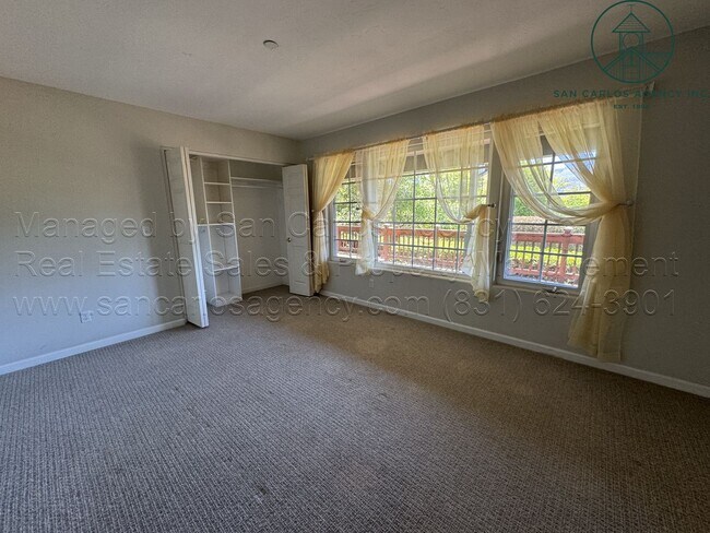 Building Photo - Spacious & Private Four Bedroom Carmel Val...