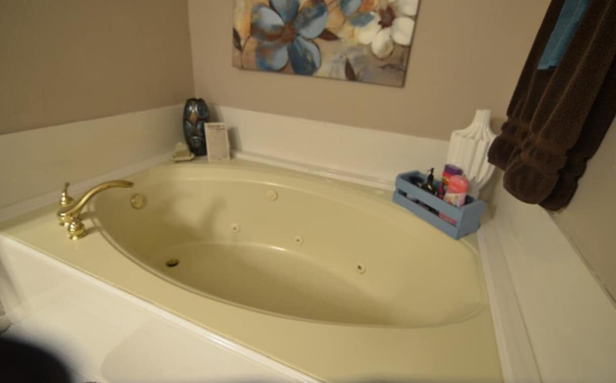 Building Photo - 2922 Double Lake Dr