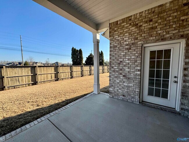 Building Photo - 4353 SE Willow Bend Ln