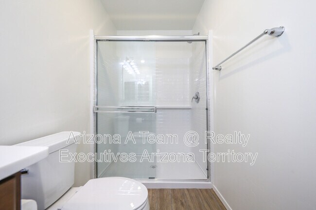 Building Photo - 4639 S Brandywine Dr