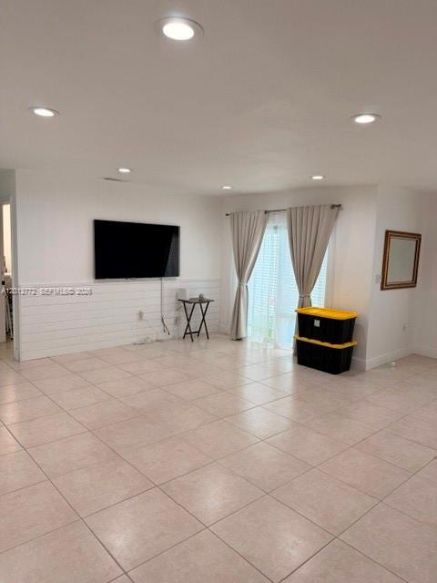 Building Photo - 2220 SW 125th Ct
