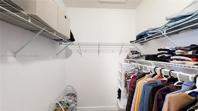 Building Photo - 2333 SE 28th St