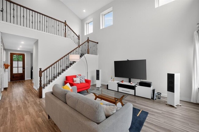 Building Photo - 208 Windom Way