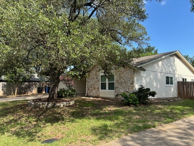 Building Photo - 4605 Pelham Dr