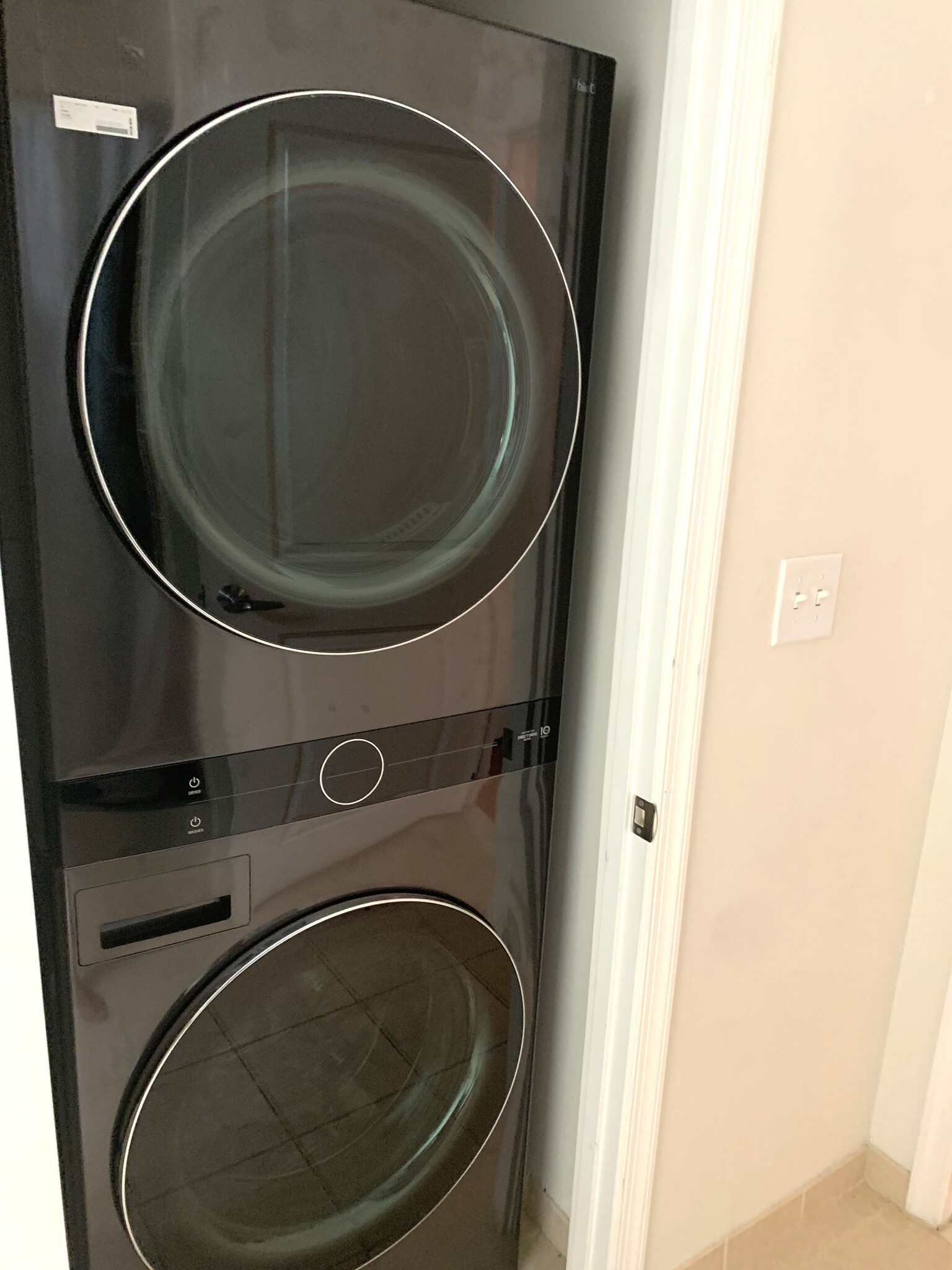 Washer/Dryer - 155 POTOMAC Psge