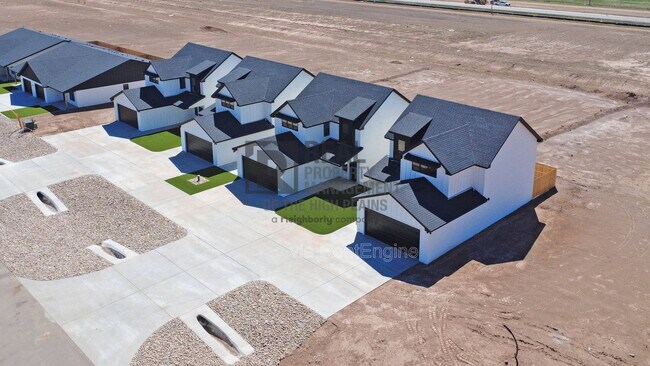 Building Photo - 4720 Clive Ave