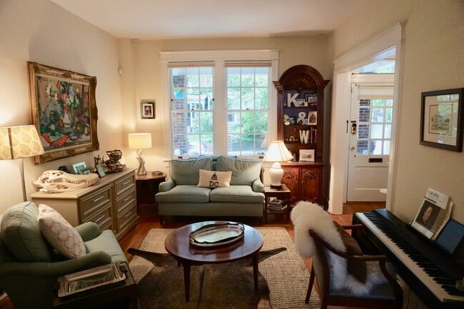 Building Photo - Tunlaw